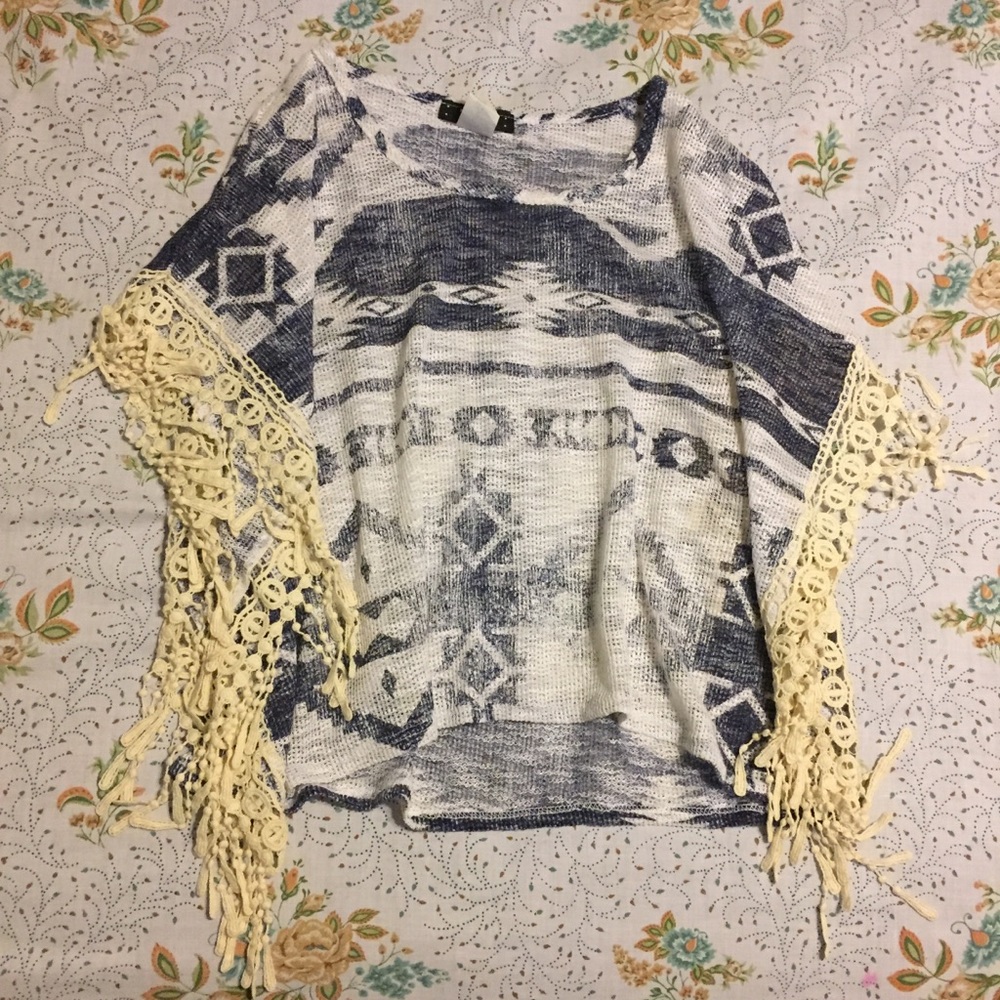 Patterned Top - Picture 4 of 4